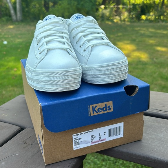 Keds Triple Kick Leather White Platform Shoes - Picture 4 of 6
